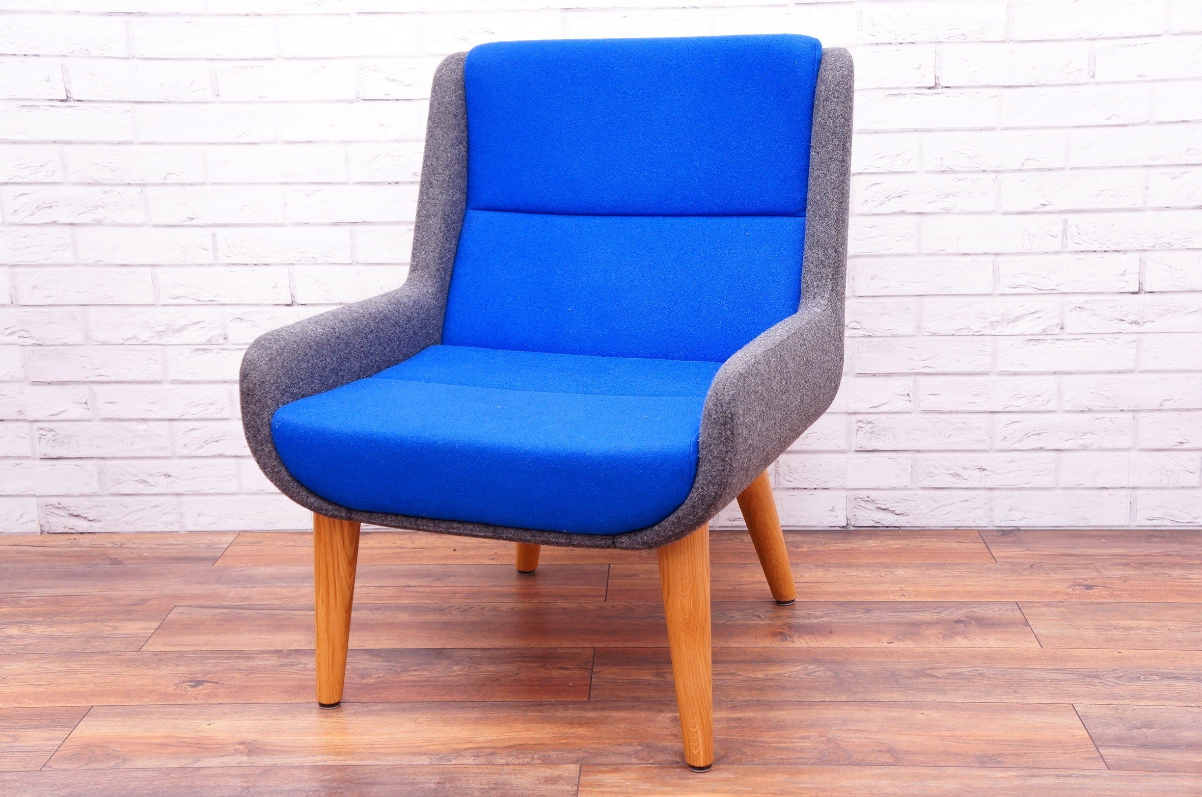 Naughtone Hush Low Back Lounge Chair Office Resale