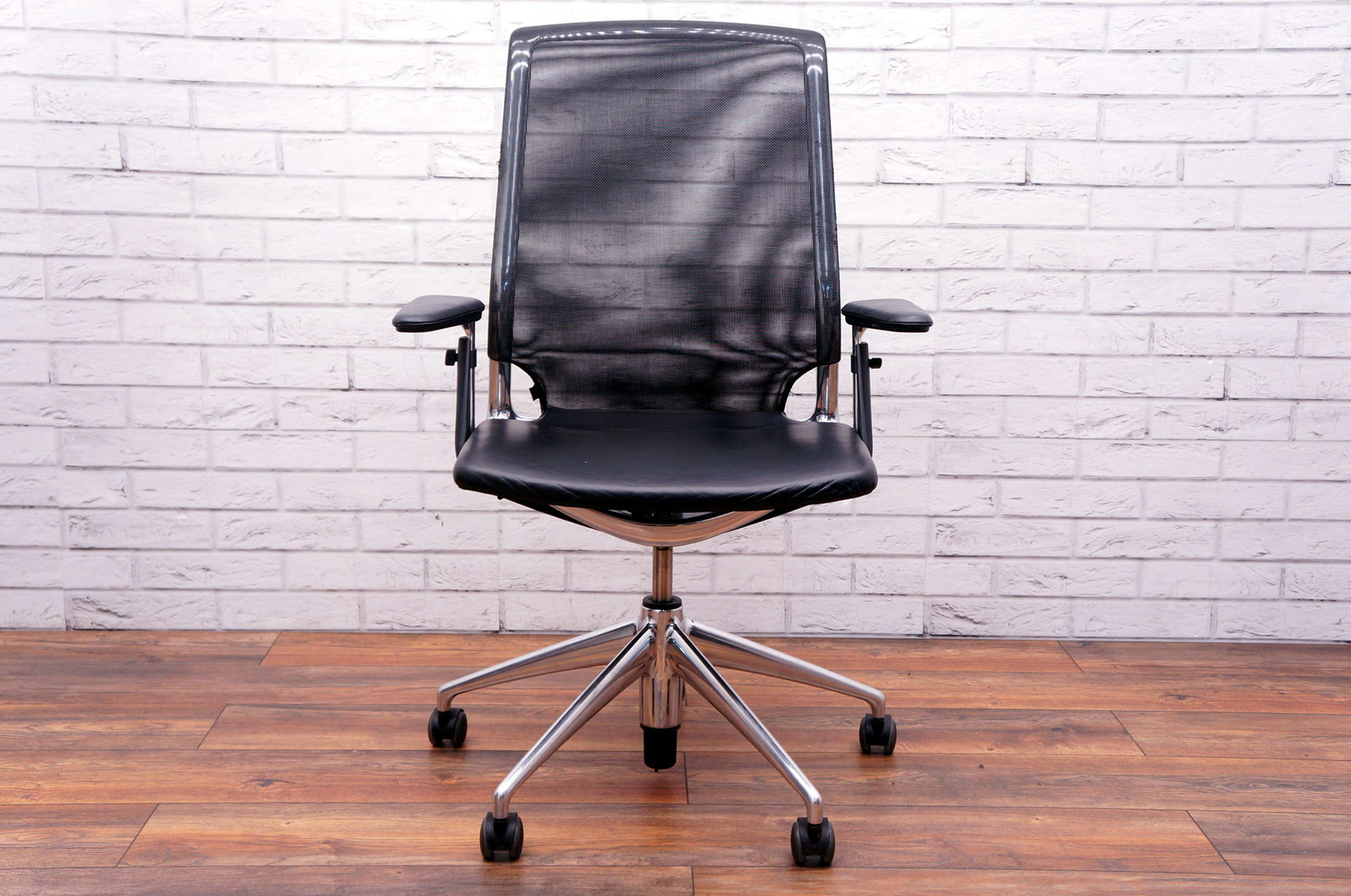 Vitra Meda Executive Office Chair In Black Leather Office Resale