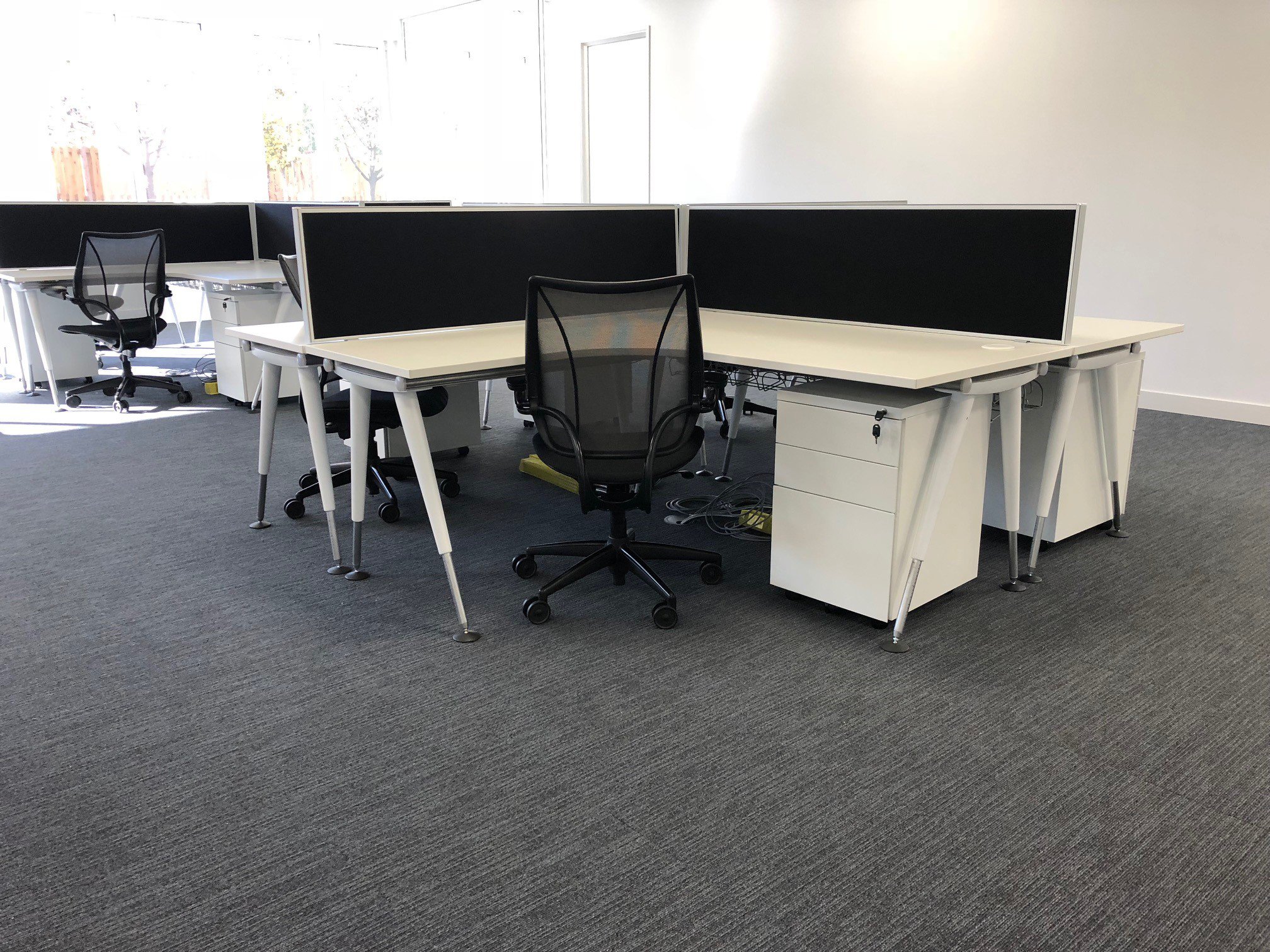 Herman Miller Corner Desk Package 4x Units Office Resale