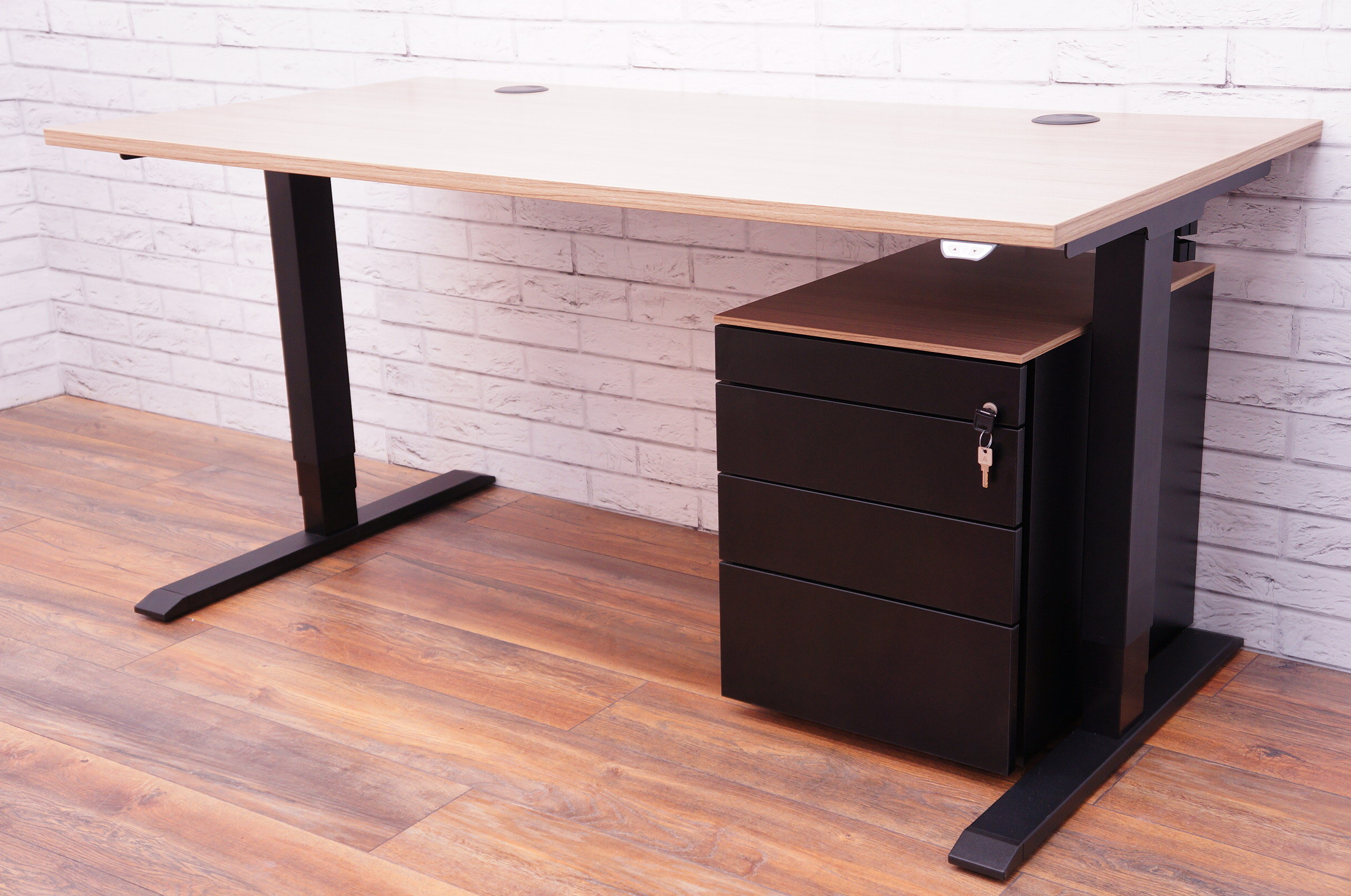 Hali Electric Desk System 135 &amp; Pedestal Set Office Resale