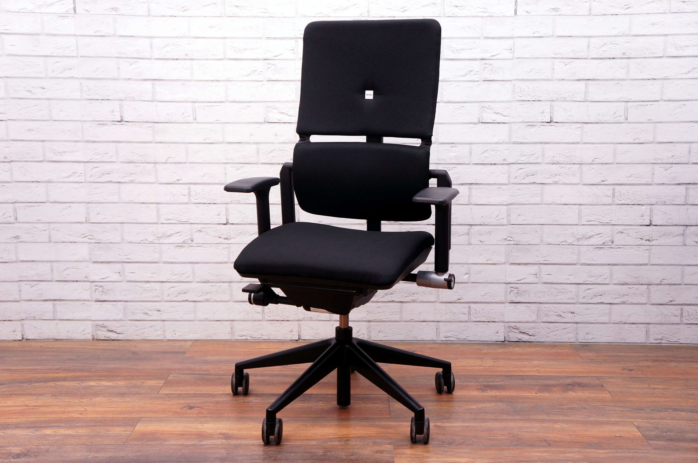 Steelcase 2x BLACK LEATHER Steelcase case Please V2 task chair Free Uk Shipping . 
