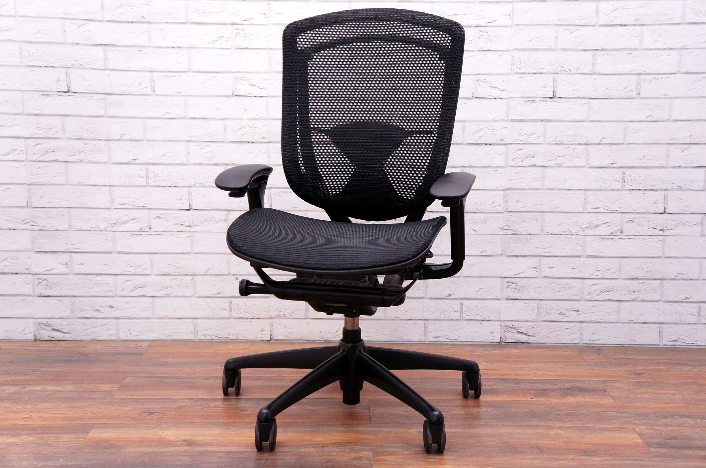 Okamura Contessa Task Chair In Black - Office Resale