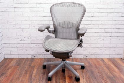 Herman Miller Aeron Classic Light Grey Silver Frame & Base