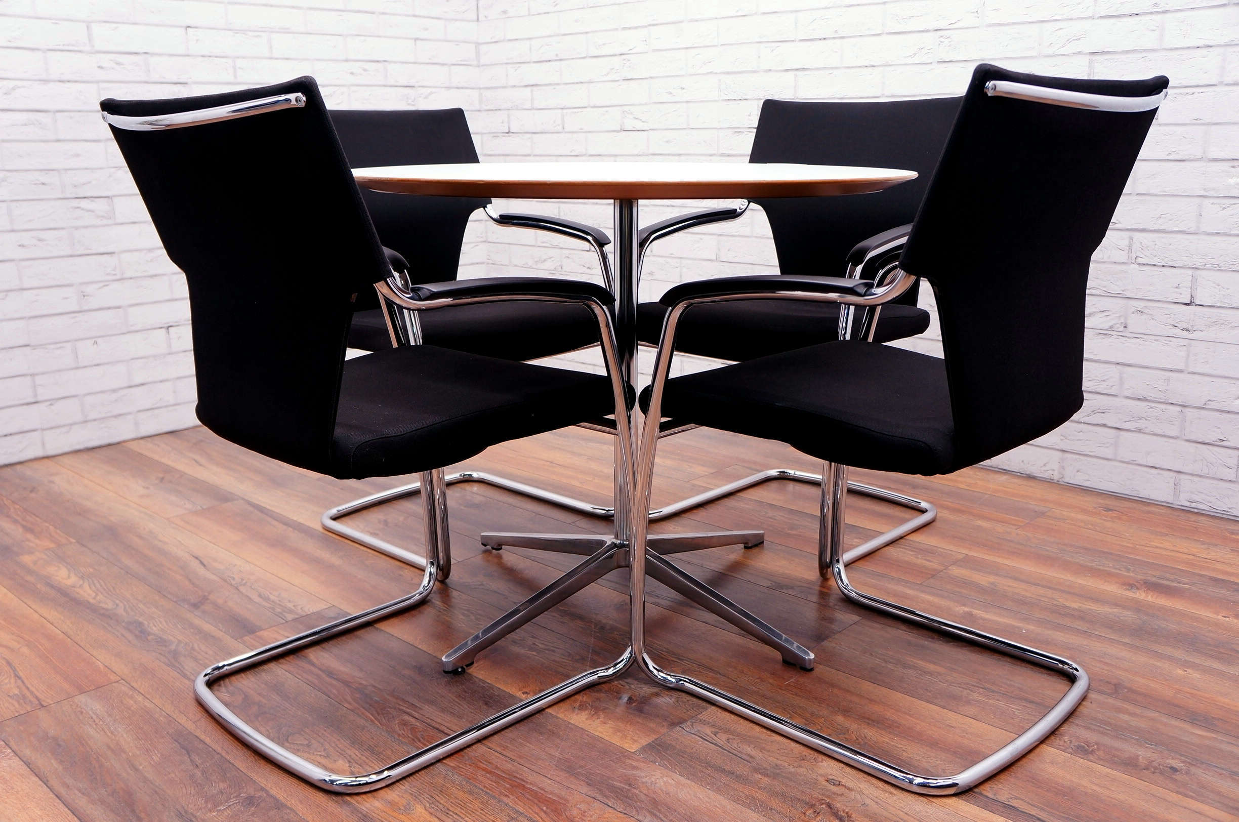 Brunner Drive 232A Chair Set Of 4 Office Resale