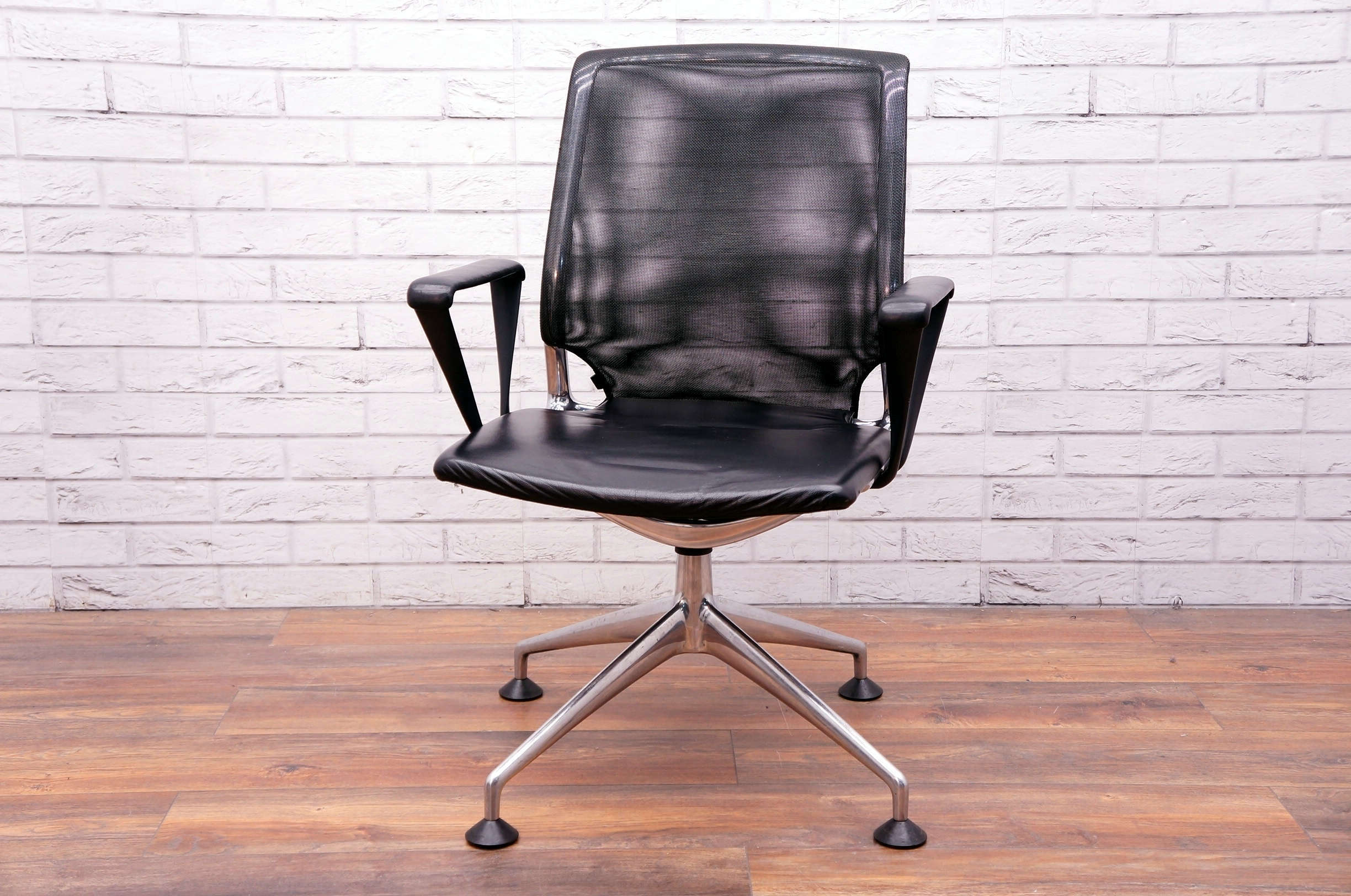 VITRA MEDA Conference Chair Office Resale