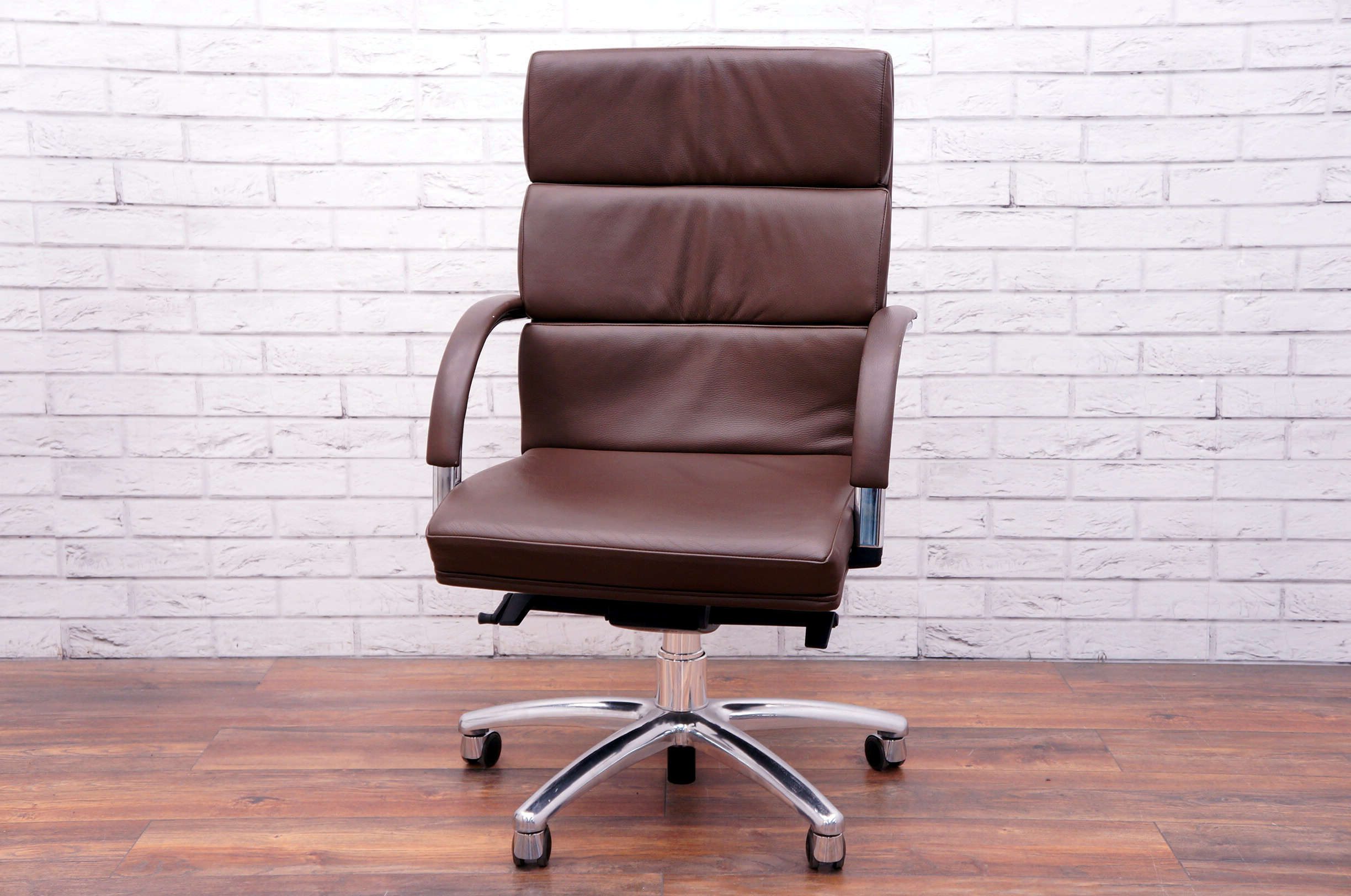  Donati  Hands Boardroom Chair  In Brown Office Resale