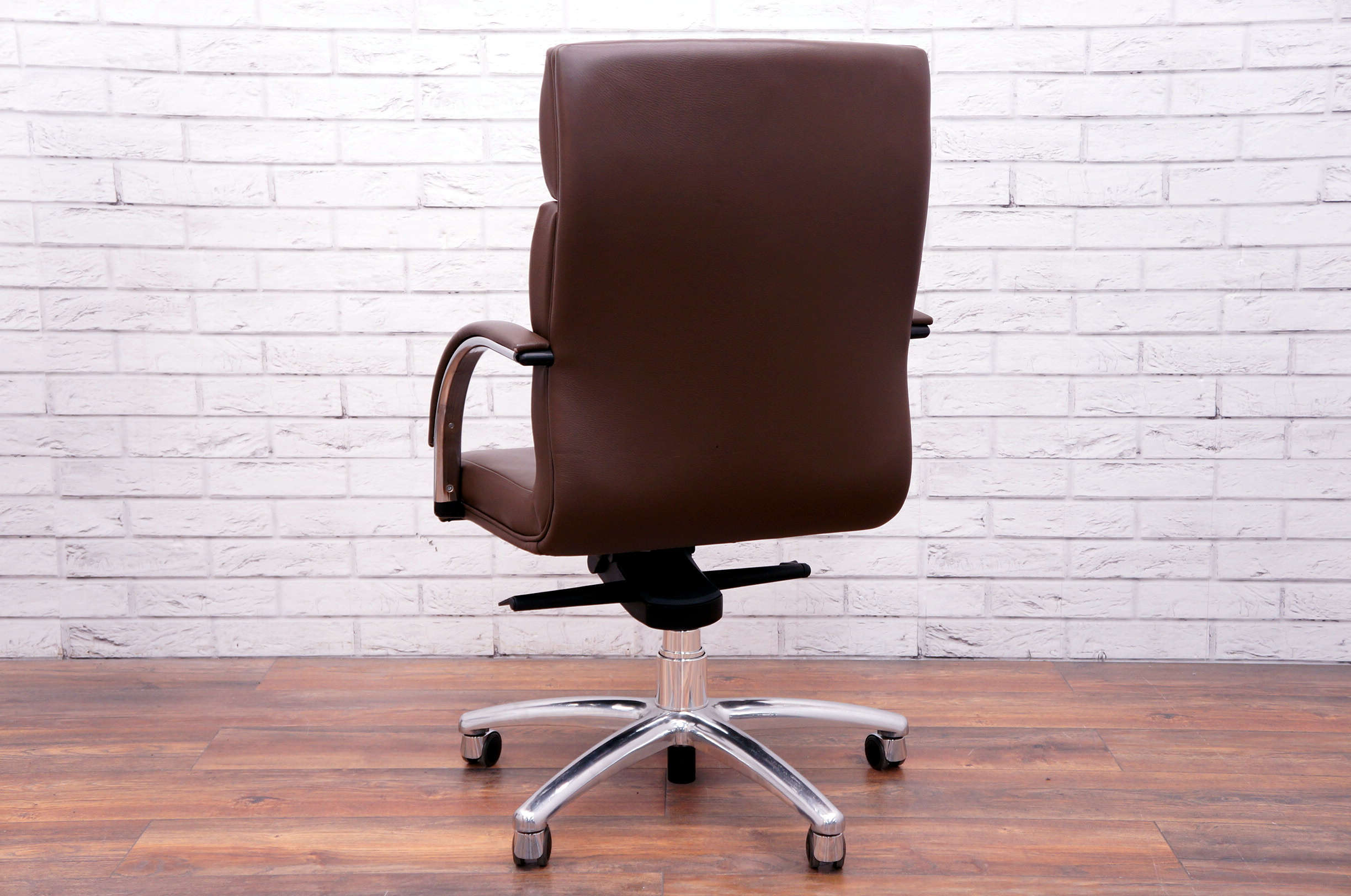  Donati  Hands Boardroom Chair  In Brown Office Resale