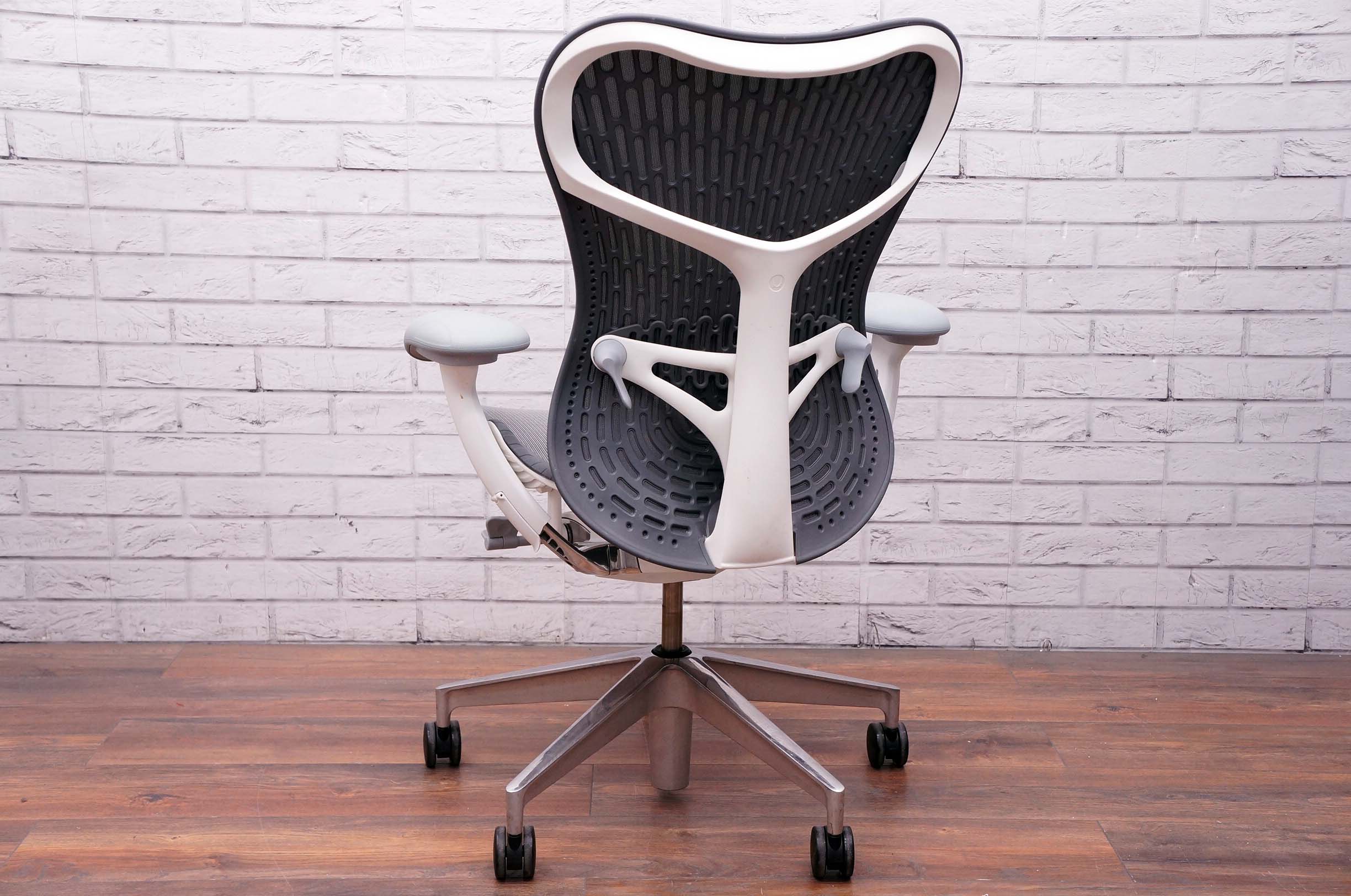 Herman Miller Executive Mirra 2 Task Chair In Graphite/Grey Office Resale