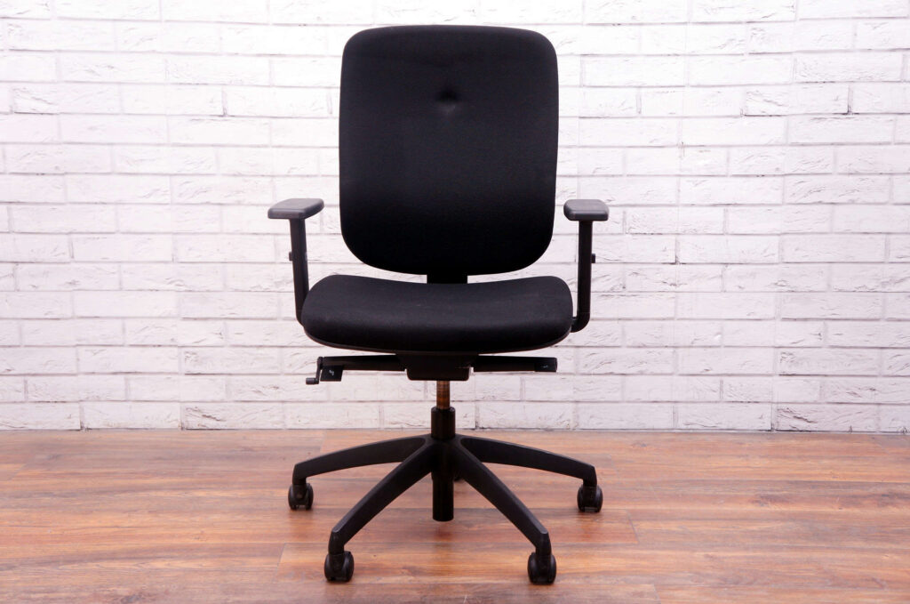 connection my task chair in black