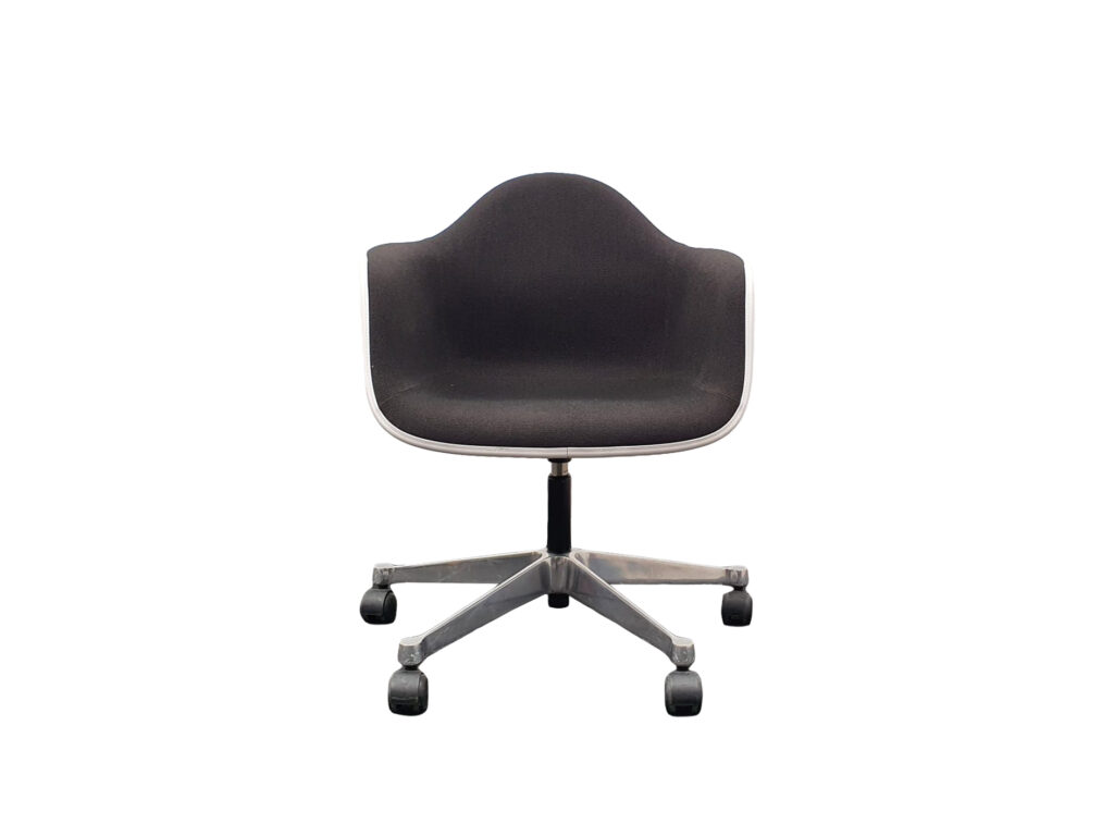Vitra PACC Chair