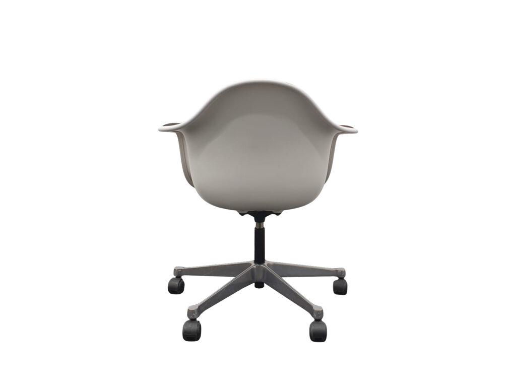Vitra PACC Chair