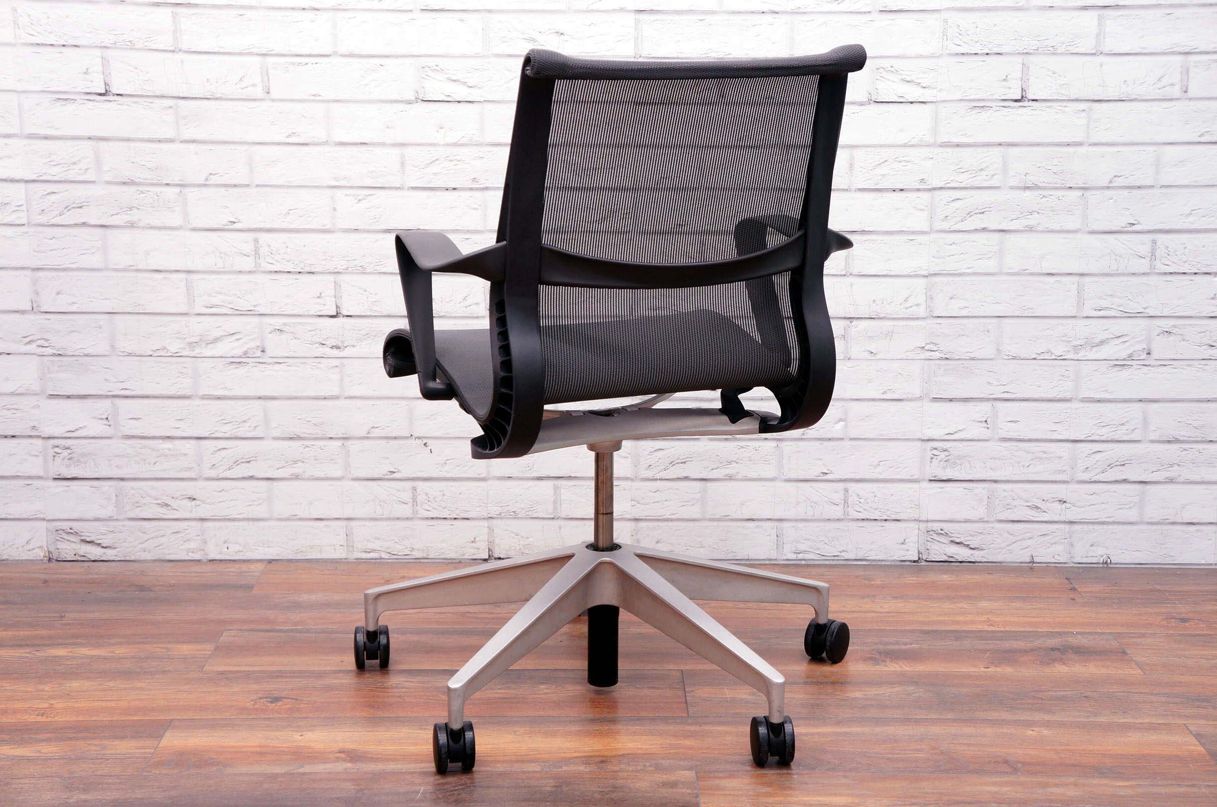 Herman Miller Setu Chair In Graphite - Office Resale