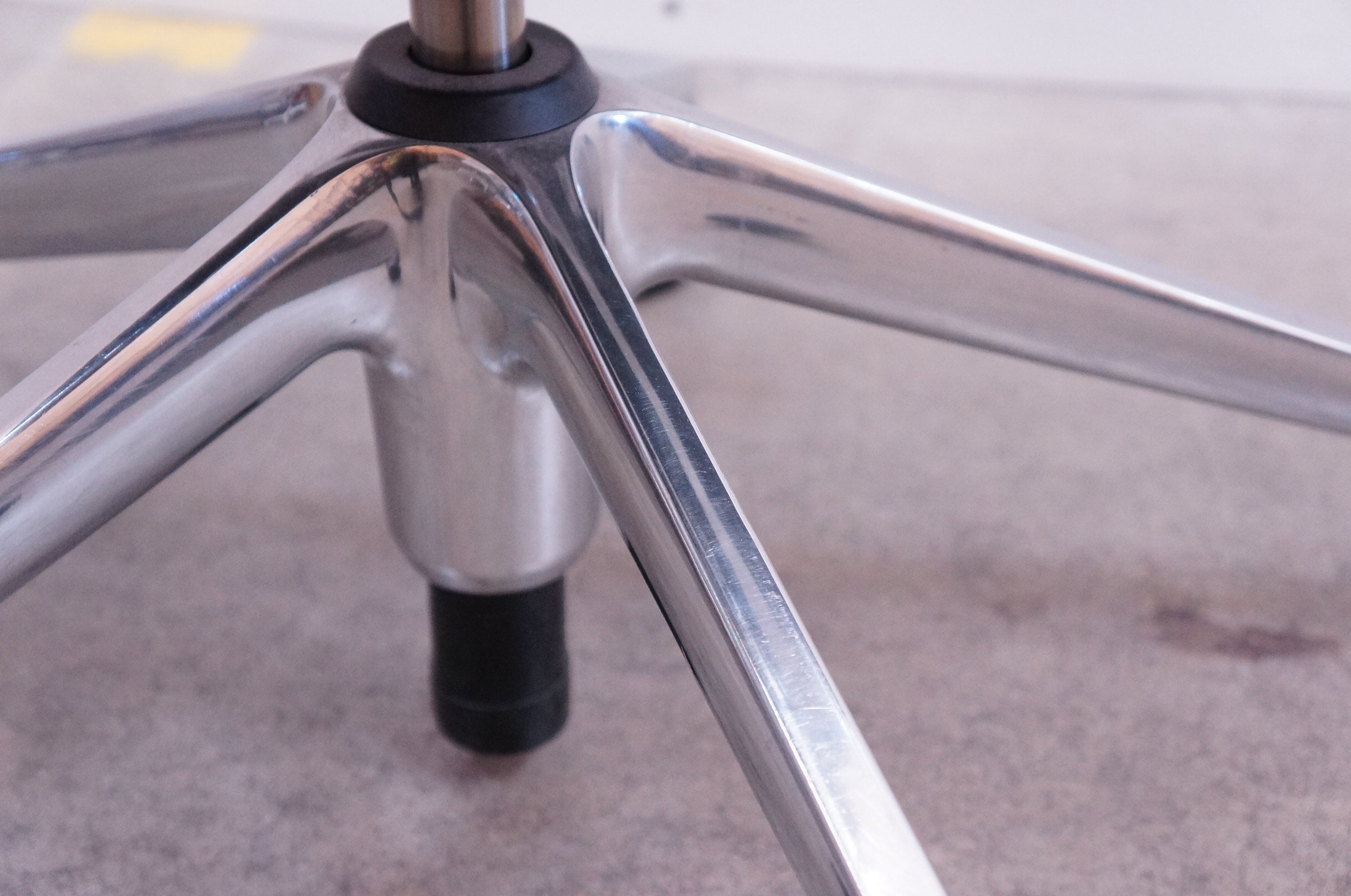 Vitra Unix Mesh BoardroomChair In Black Office Resale