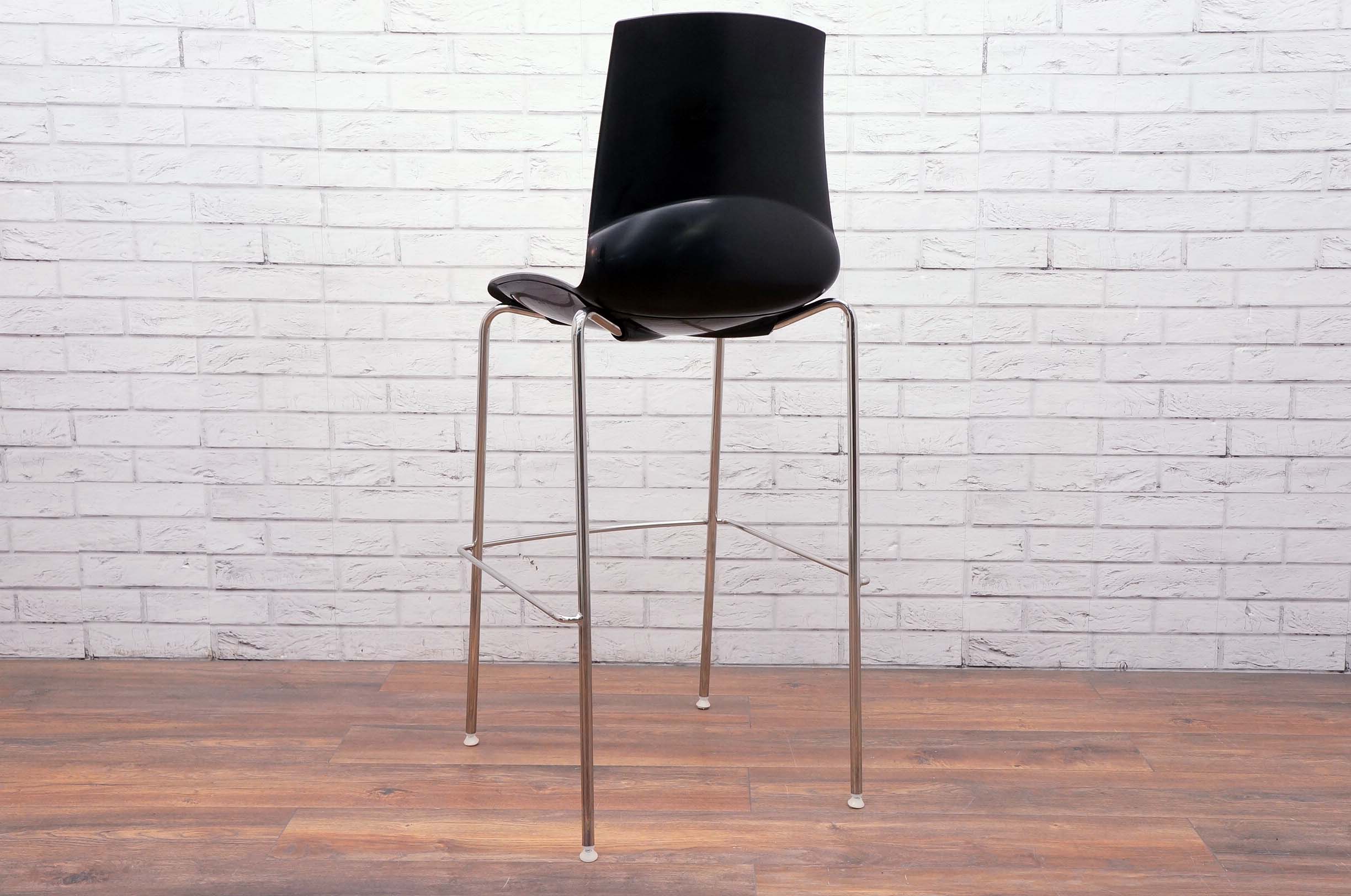 Connection Ice Bar Stool In Black/White - Office Resale