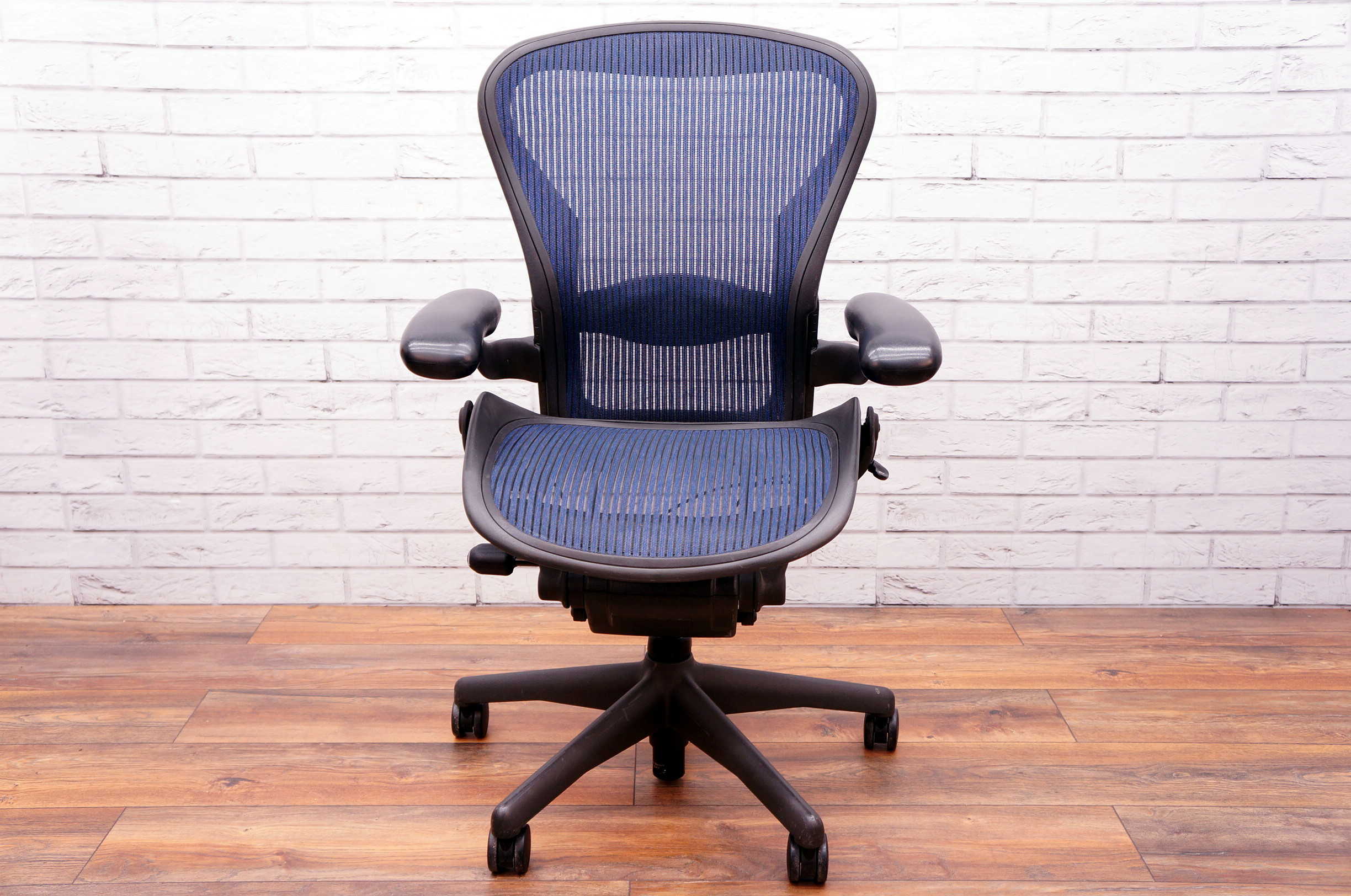 Herman Miller Aeron, Lumbar Support, Blue, Size A Office Resale