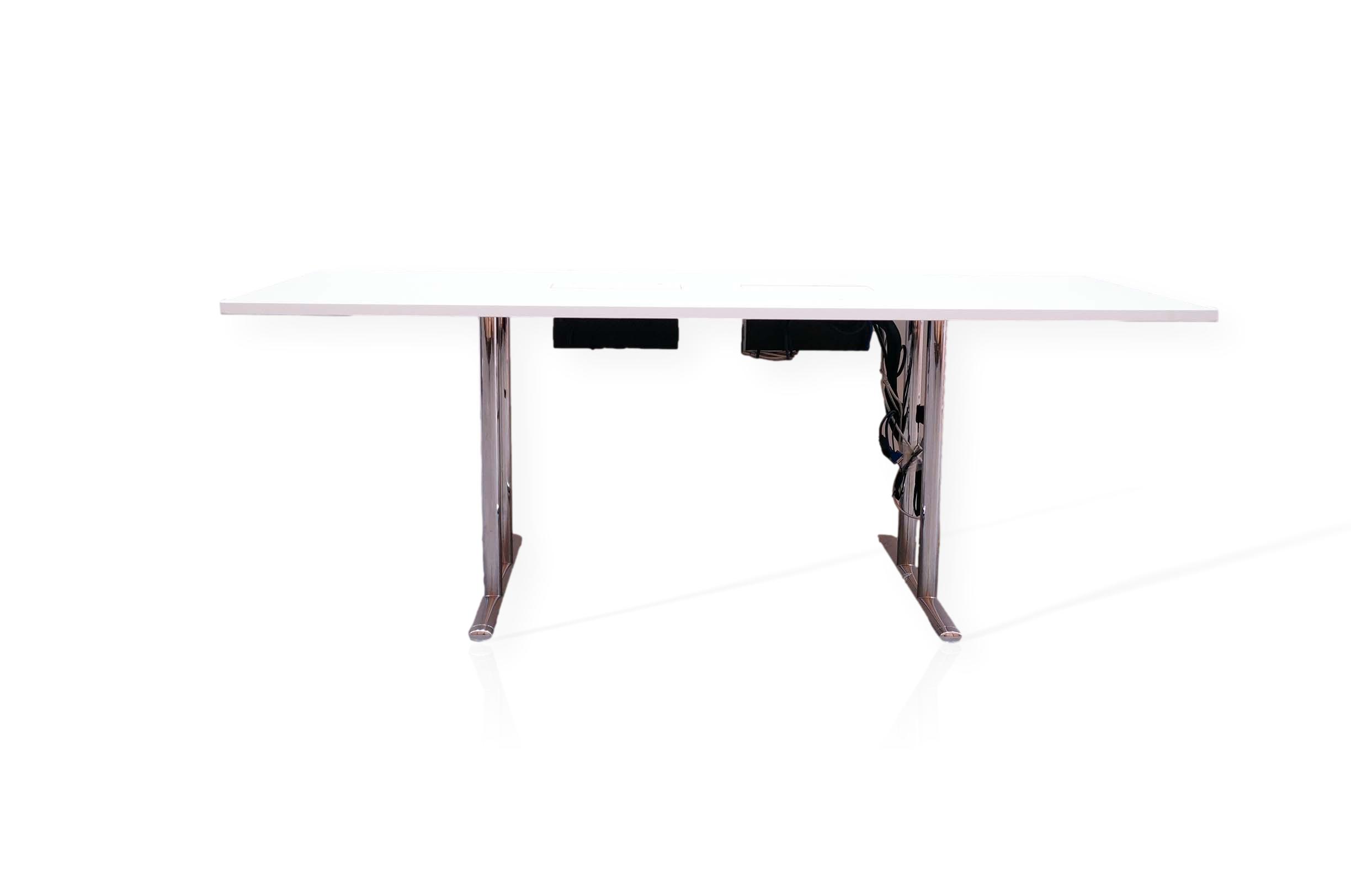 Howe Tempest Meeting Table