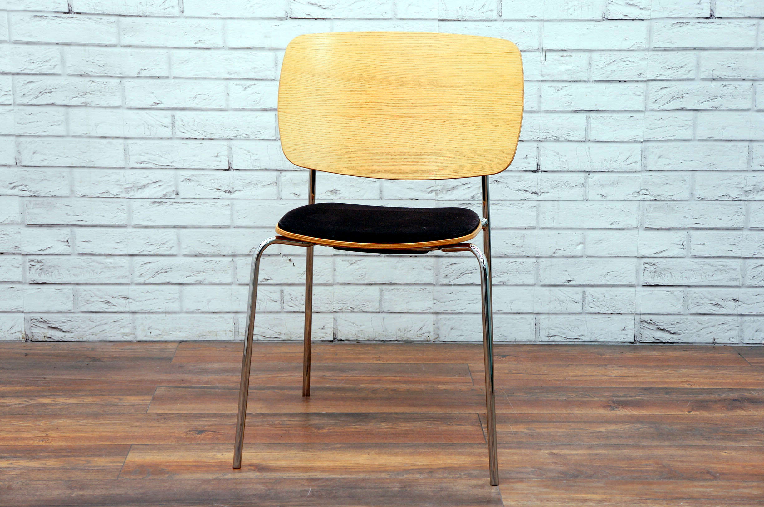 Skandiform Upholstered Chair
