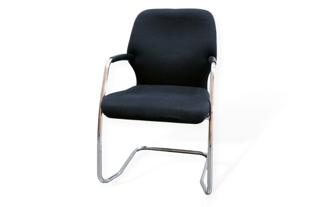 Boss Design Meeting Chair In Black