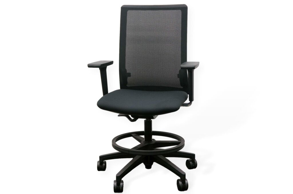Forma 5 Sentis Draughtsman Chair In Black