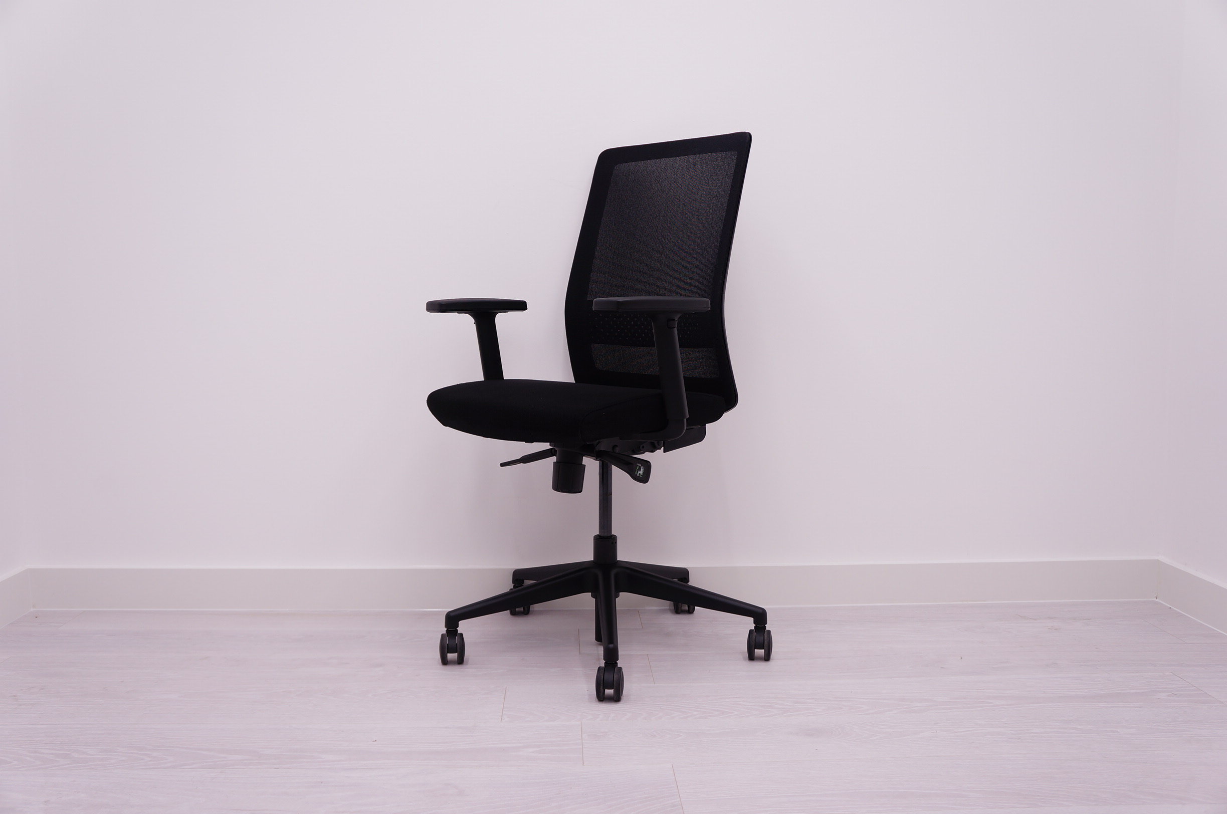Bestuhl S30 Task Chair Black Office Resale