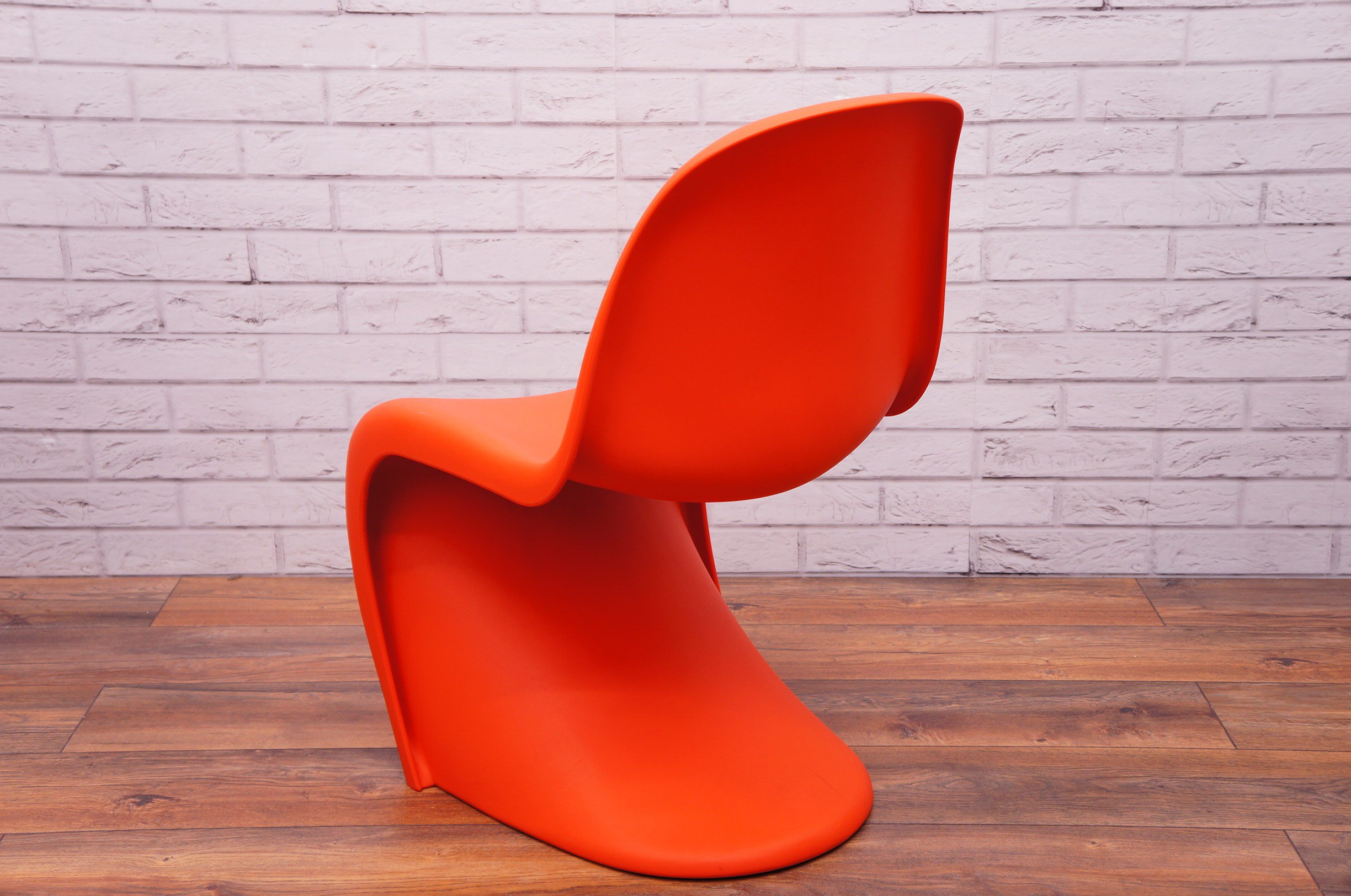 VITRA PANTON IN ORANGE 3