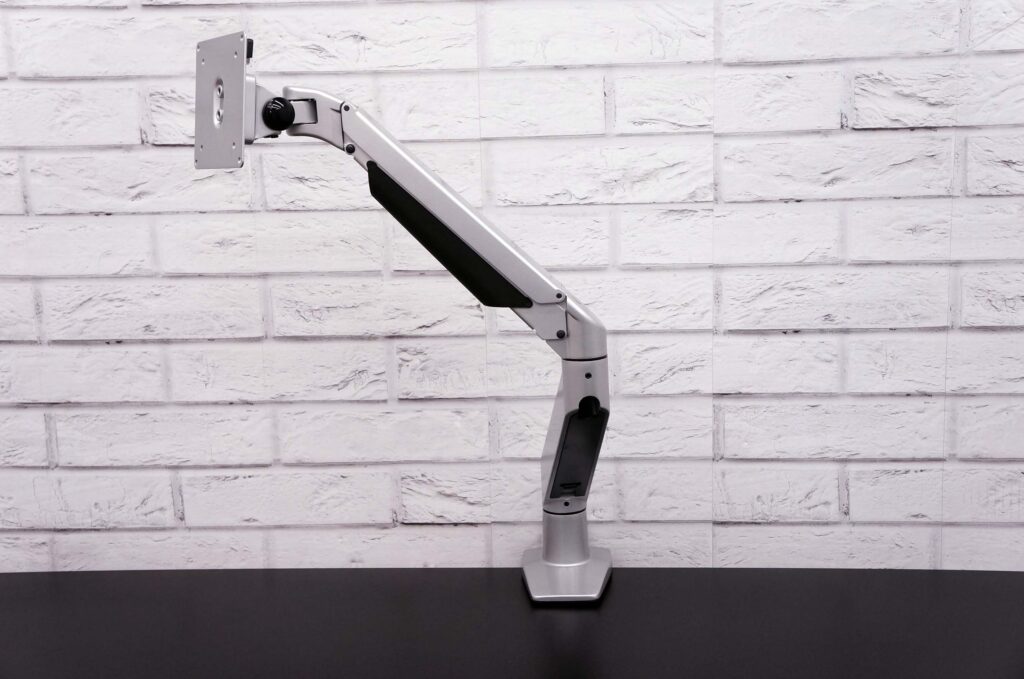 Iris Single Monitor Arm