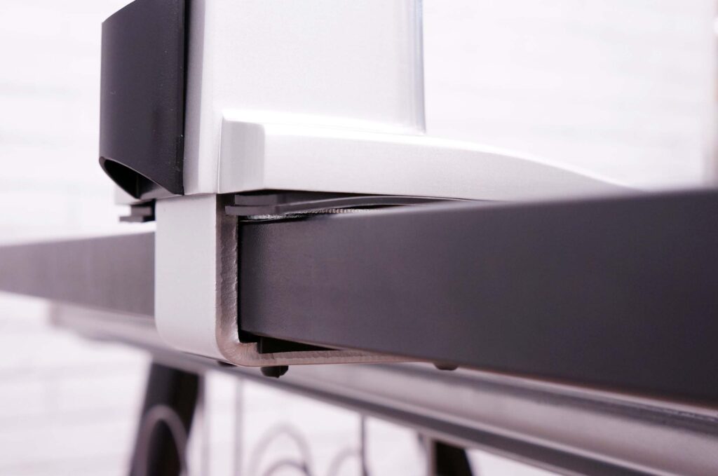 Iris Single Monitor Arm