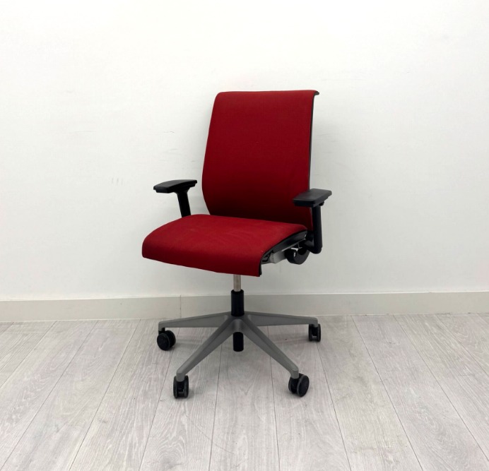 Steelcase Think V1 Task Chair Steelcase Think V1 Task Chair