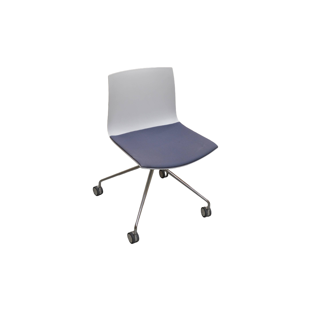 Arper Catifa 46 White Grey Chrome (2) Arper Catifa 46 White Grey Chrome