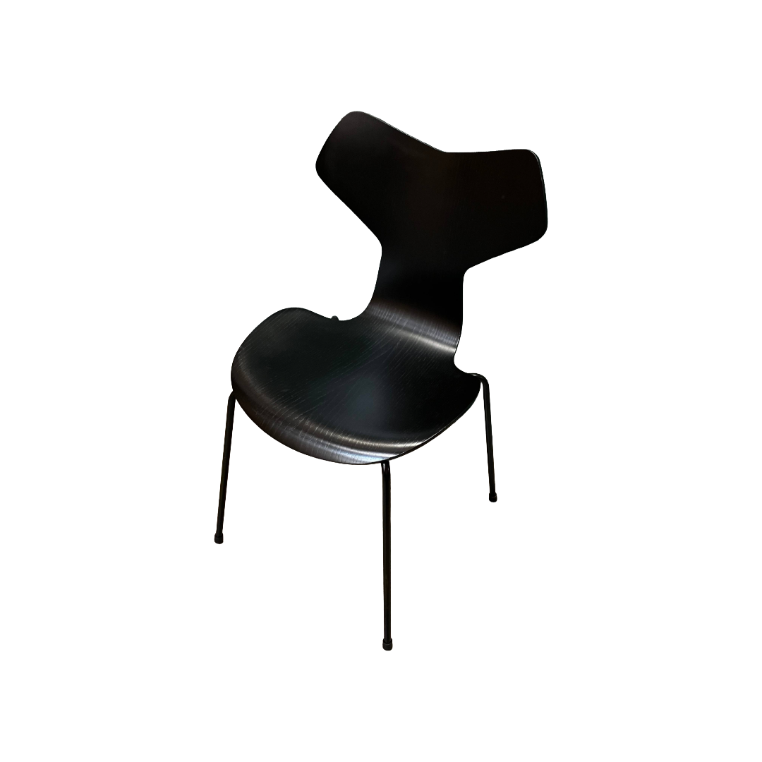 Fritz Hansen Grand Prix Black (3) Fritz Hansen Grand Prix Black